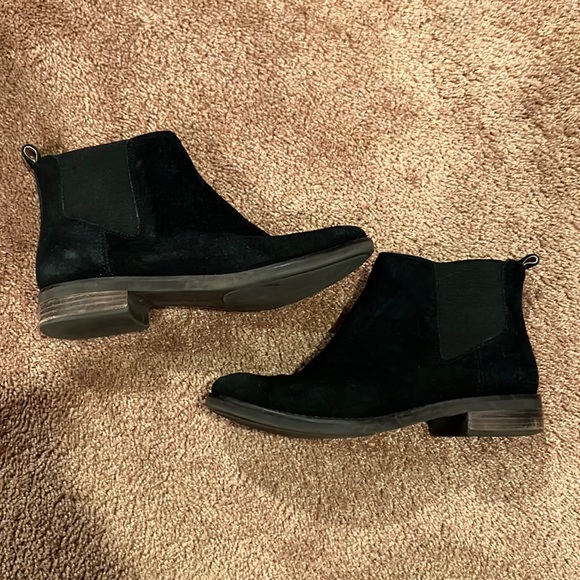Lucky Brand Shoes - Lucky Brand suede black boots